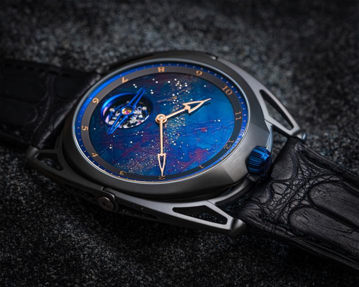  The DB28XP Meteorite. Black zirconium case, meteorite dial with unusual geometrical forms (octahedrites), blued, and studded with a multitude of tiny white gold pins. Hand-wound movement with a De Bethune-patented balance wheel. Ten numbered pieces.