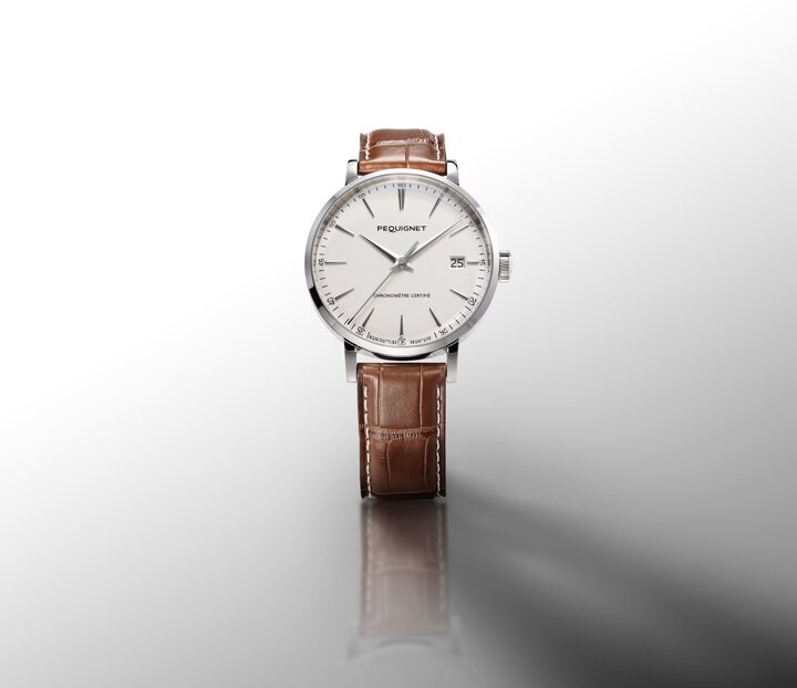 The Attitude Vipère Seal model is certified a chronometer by the Observatory of Besançon.