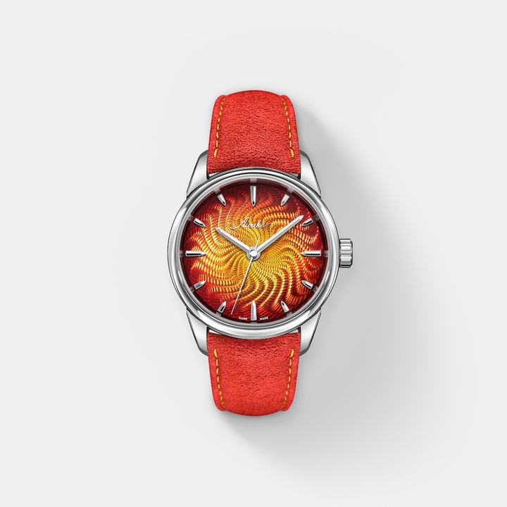 The Son Mài Guilloché Hand “Alba” captures the incandescence of dawn, enhanced by a captivating guilloché motif.