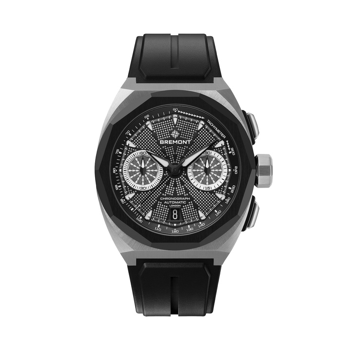 The Bremont Supernova Chronograph comes in a 41 mm case crafted from 904L stainless steel, paired with a multifaceted decagonal bezel in black ceramic. Its openworked black galvanic dial, inspired by the geometry of spacecraft solar panels, sits over a full layer of Super-LumiNova®. It is powered by the BC77 chronometer movement, featuring 27 jewels, a Glucydur balance, a frequency of 28,800 vibrations per hour and a 62-hour power reserve. The calibre and its decorated oscillating weight can be admired through the transparent caseback.
