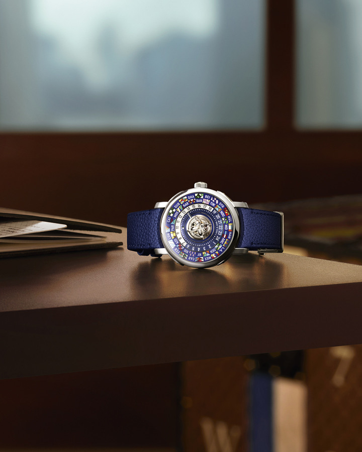 The Escale collection is being highlighted by Louis Vuitton at the start of this year: here, the new Escale Worldtime Tourbillon, now featuring flags crafted in grand feu enamel, while a central flying tourbillon animates the heart of the dial.