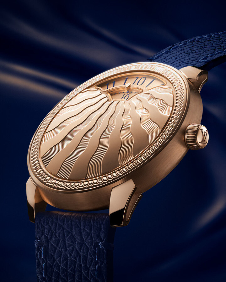 Entirely crafted, assembled and decorated within the Geneva workshops of La Fabrique du Temps Louis Vuitton: the Tambour Convergence Guilloché.