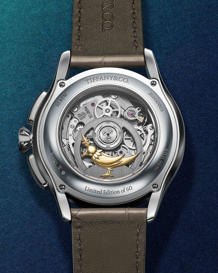 Its platinum case is equipped with an exclusive, customized El Primero 400 chronograph movement, adorned with the legendary Bird on the Rock.