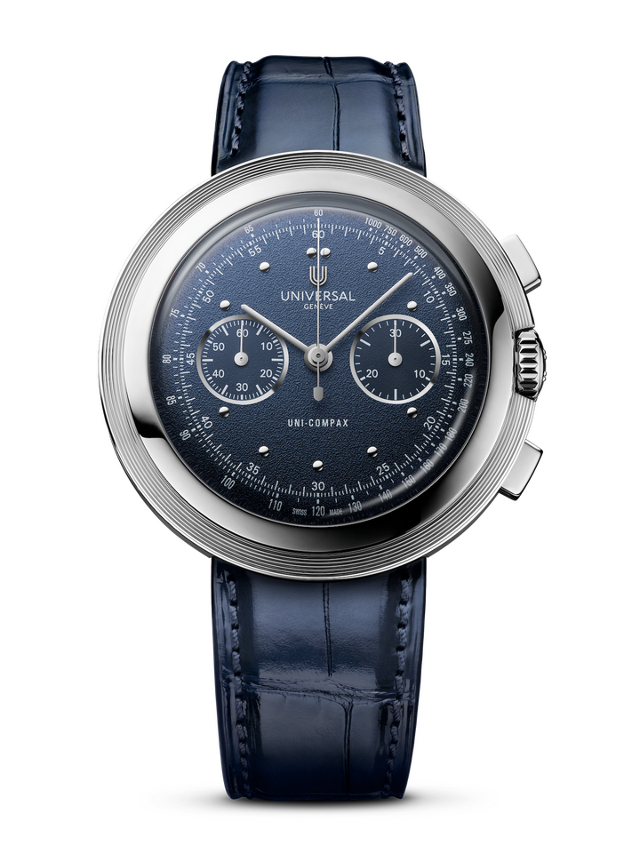 The Disco Volante Signature edition revisits the distinctive profile of the Uni-Compax chronograph through a lugless stepped case with a polished inner bezel, engraved concentric decoration on the outer ring, a grained dial with the two-counter chronograph display and tachymeter scale.