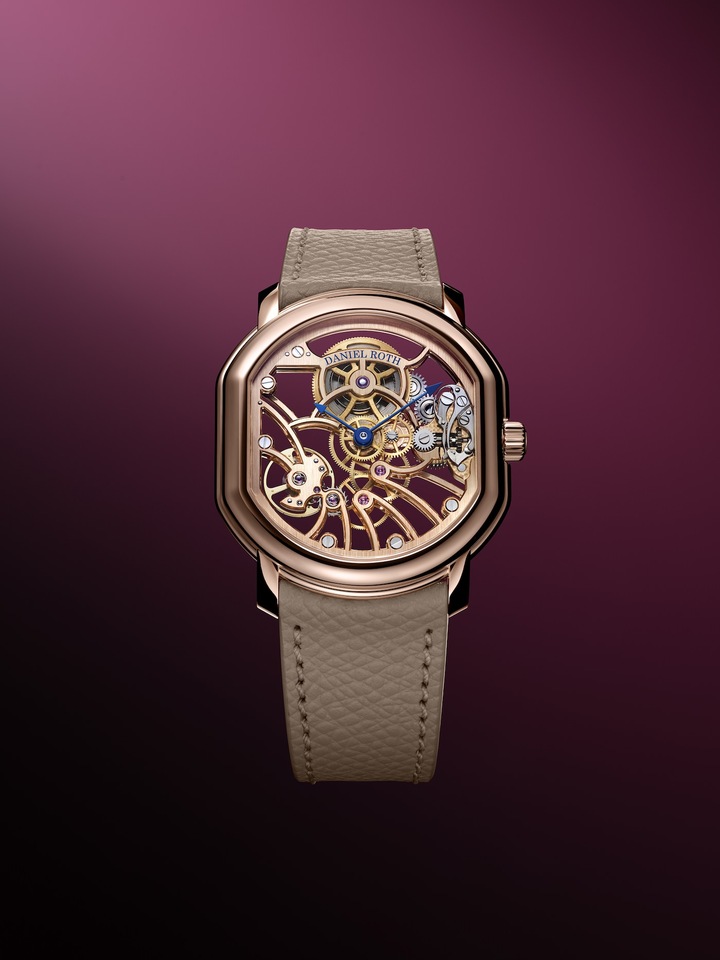The Extra Plat Rose Gold Skeleton, an openworked version of one of Daniel Roth's most iconic creations. A milestone in the brand's revival, going beyond faithful reinterpretation, as the Extra Plat was never skeletonized during the era when Mr. Roth founded the brand.