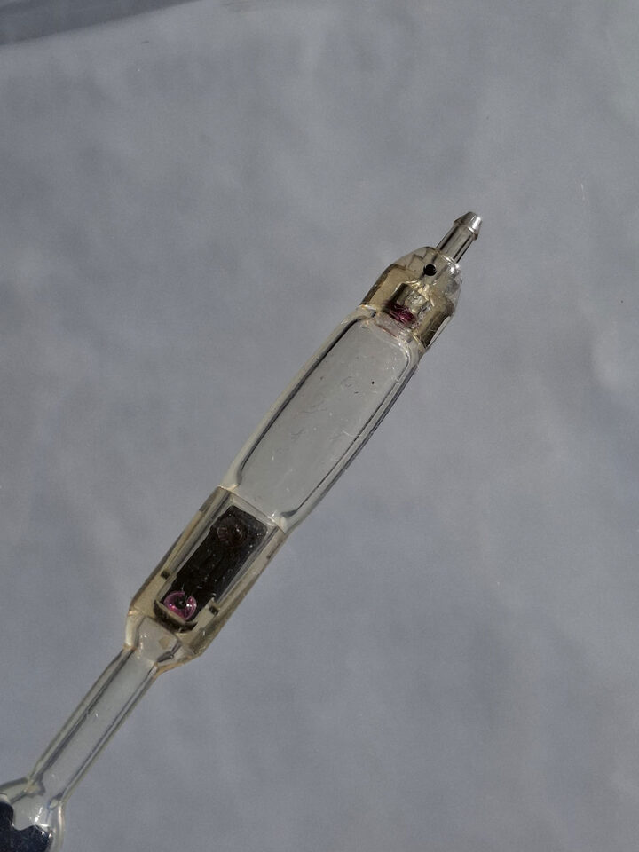 A complete programmable hydrocephalus shunt