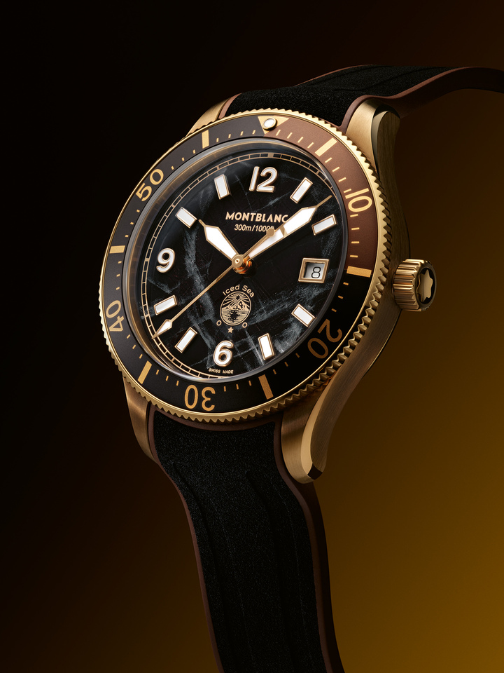 The Montblanc Iced Sea Automatic Date collection continues to grow with two new editions that draw inspiration from the warm hues of the setting sun as it falls upon this glacial landscape.